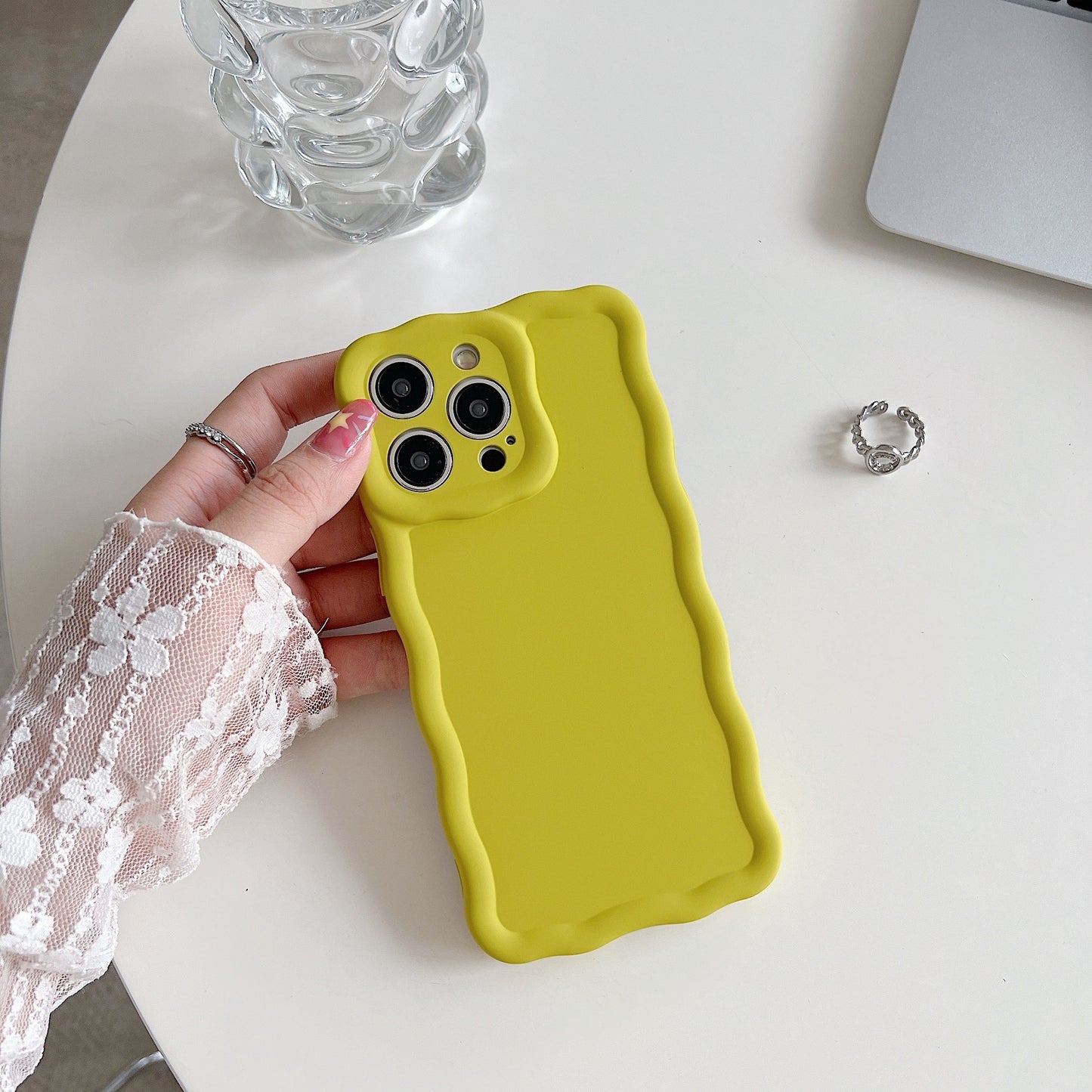 Solid Color Twist Edge Phone Case