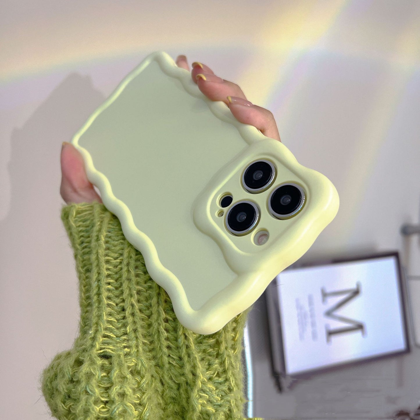 Solid Color Twist Edge Phone Case